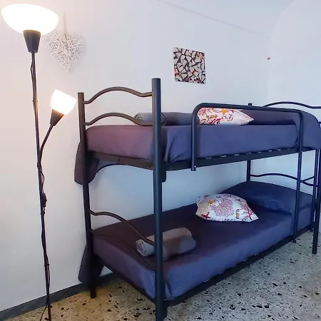 The Quiet House * Ponza