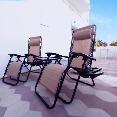 The Quiet House * Ponza